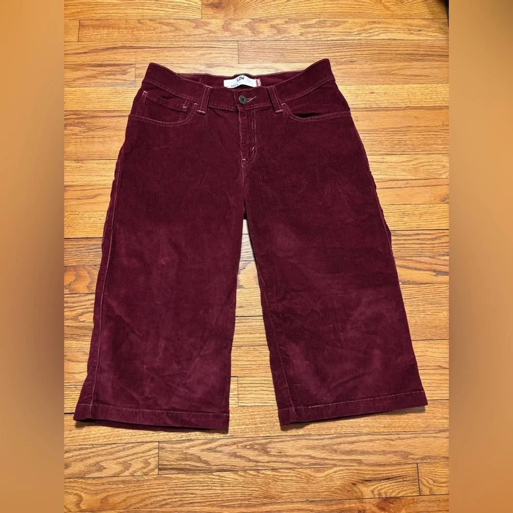 Levi's Women’s Vintage Burgundy Corduroy
